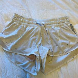 Rare Lululemon Run shorts - pokadot vintage pattern!